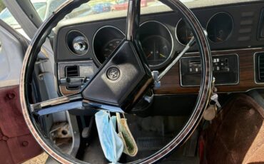 Dodge-ram-1983-custom-16