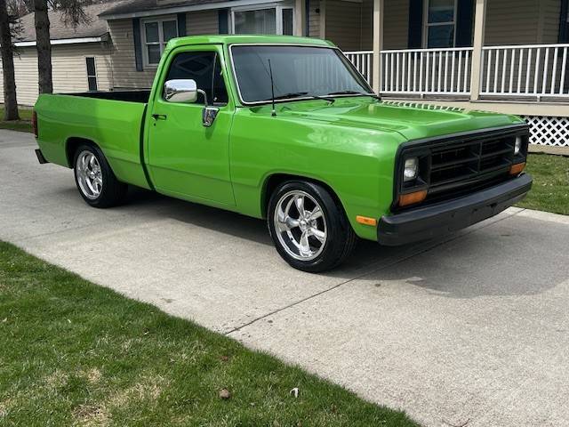 Dodge-ram-1985-6