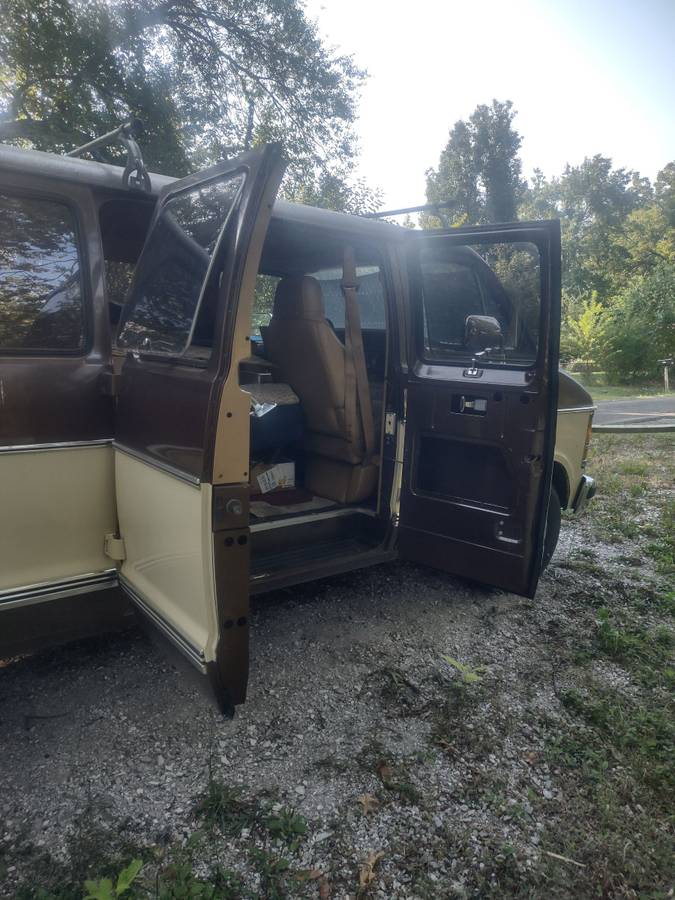 Dodge-ram-1987-brown-5