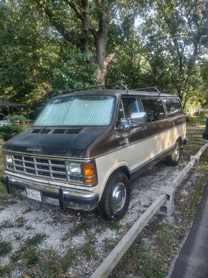 Dodge-ram-1987-brown
