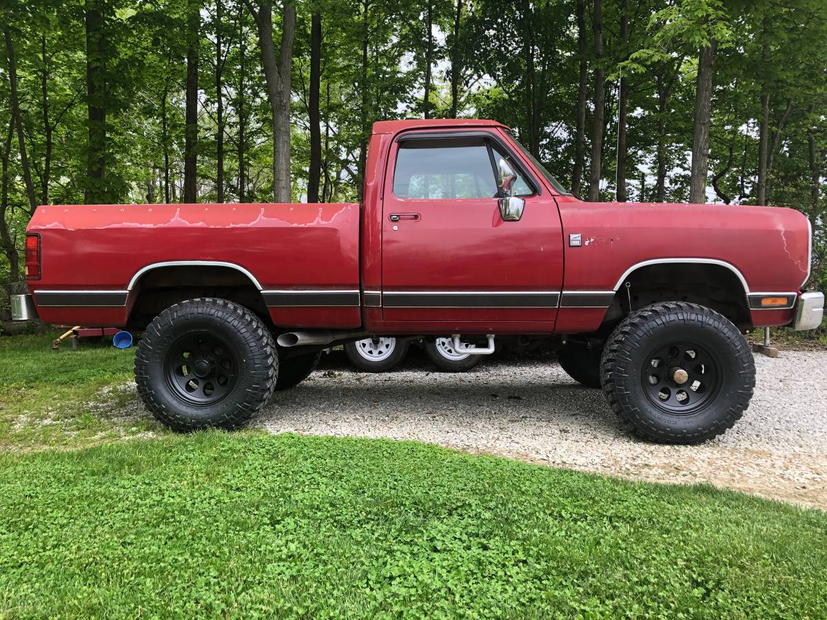 Dodge-ram-1989-red