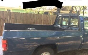 Dodge-ram-250-1984-blue-2