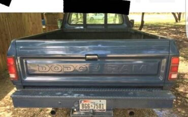 Dodge-ram-250-1984-blue-3