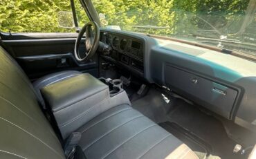 Dodge-ram-250-1984-grey-5