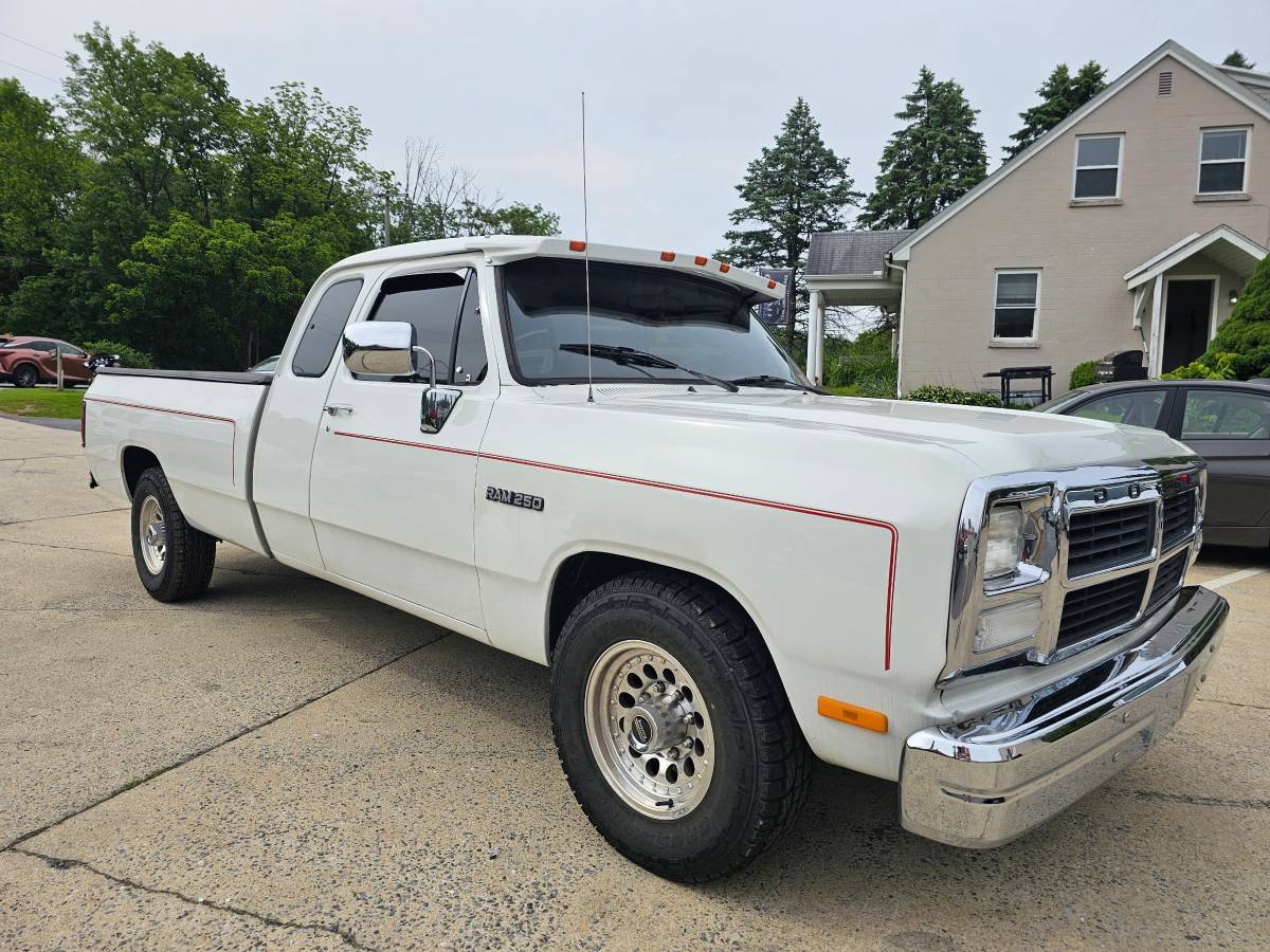 Dodge-ram-250-1992-3