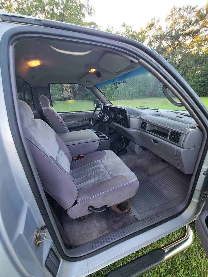 Dodge-ram-2500-1995-silver-17