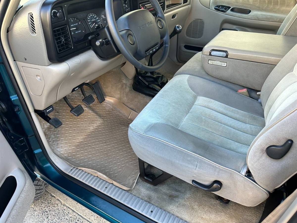 Dodge-ram-2500-5.9l-12-valve-turbo-diesel-4x4-5-sp-1994-green-10