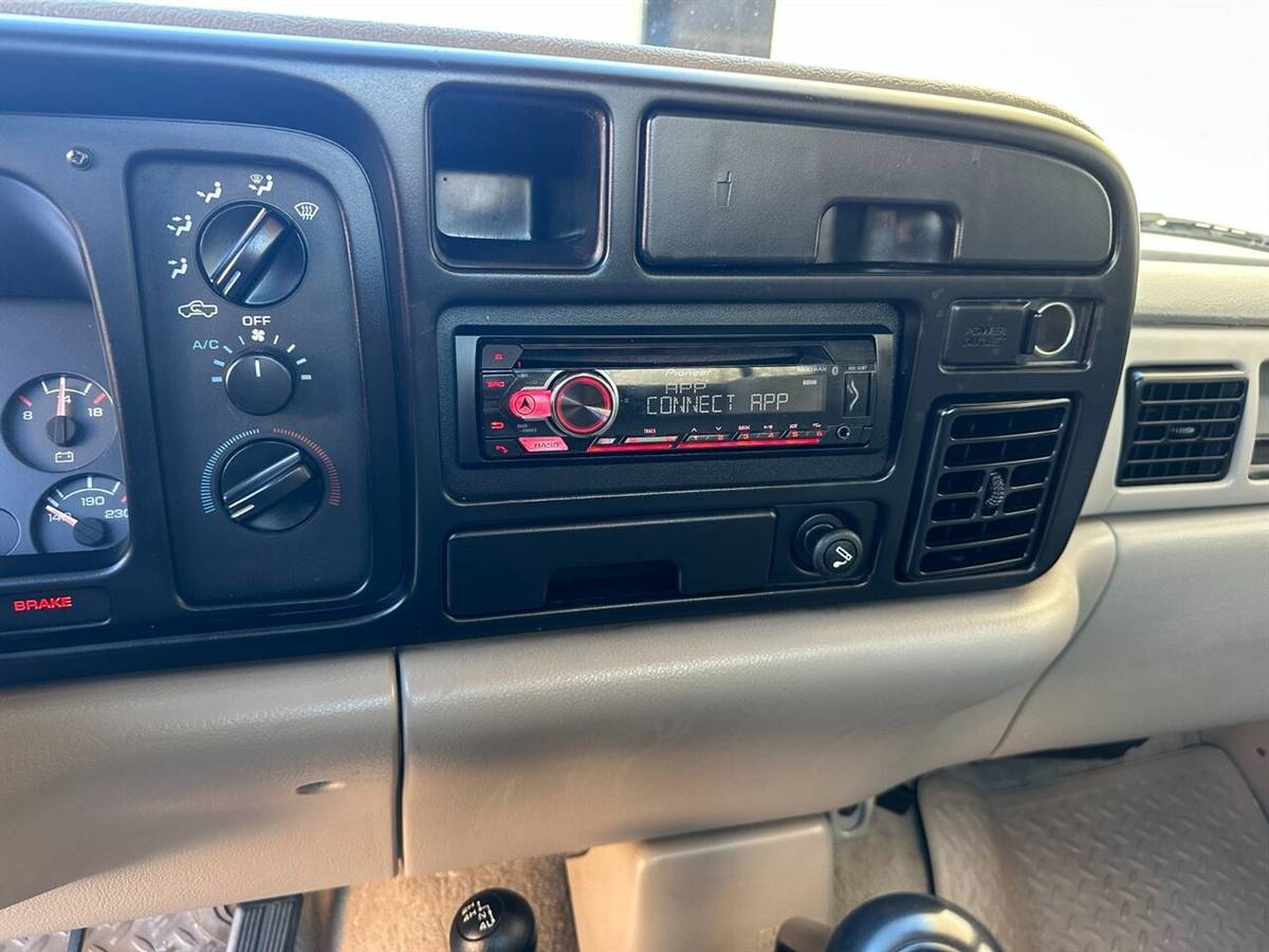 Dodge-ram-2500-5.9l-12-valve-turbo-diesel-4x4-5-sp-1994-green-21