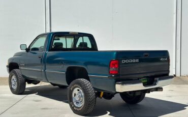 Dodge-ram-2500-5.9l-12-valve-turbo-diesel-4x4-5-sp-1994-green-3