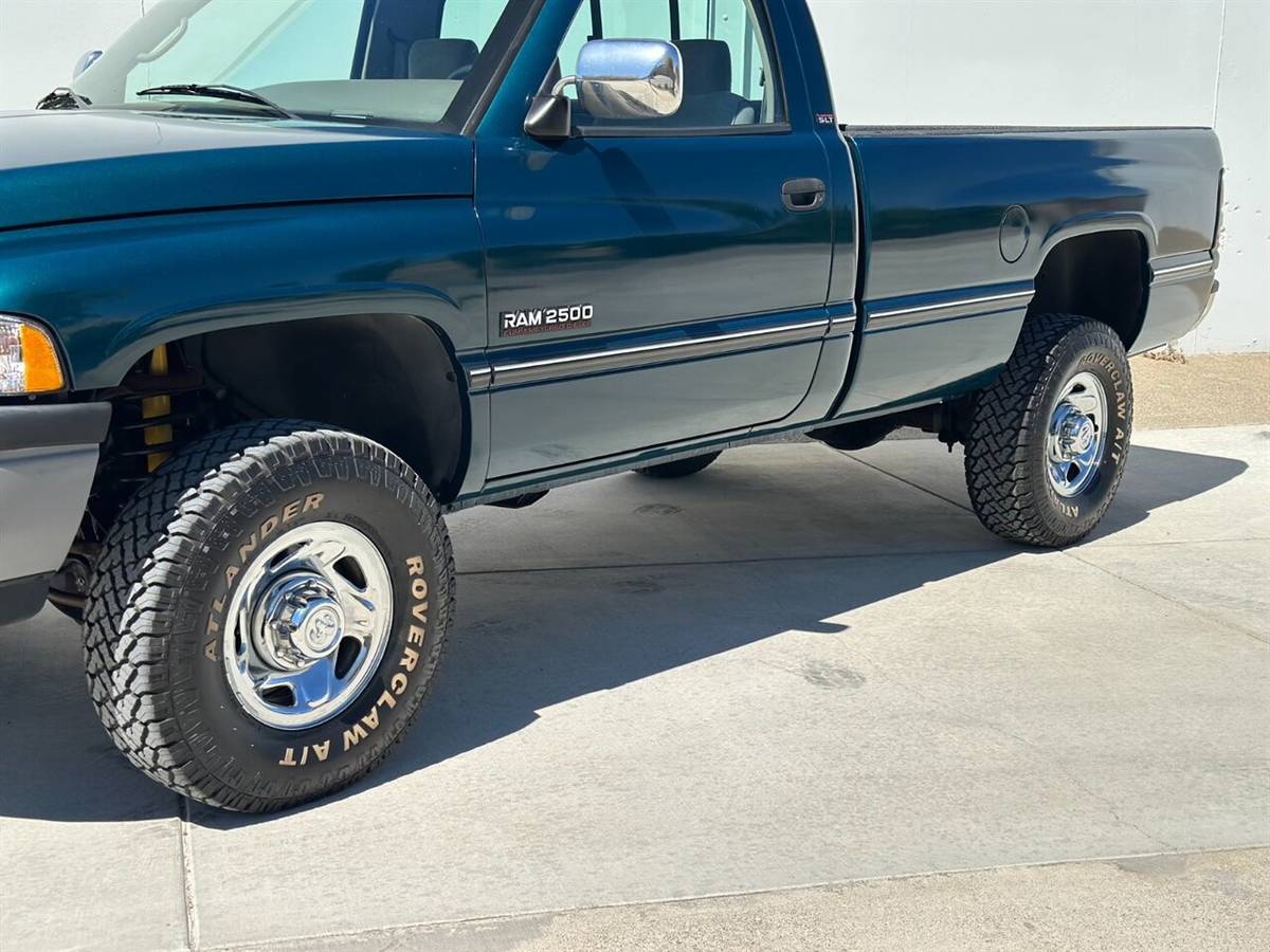 Dodge-ram-2500-5.9l-12-valve-turbo-diesel-4x4-5-sp-1994-green-5