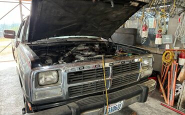Dodge-ram-2500-diesel-1991-black