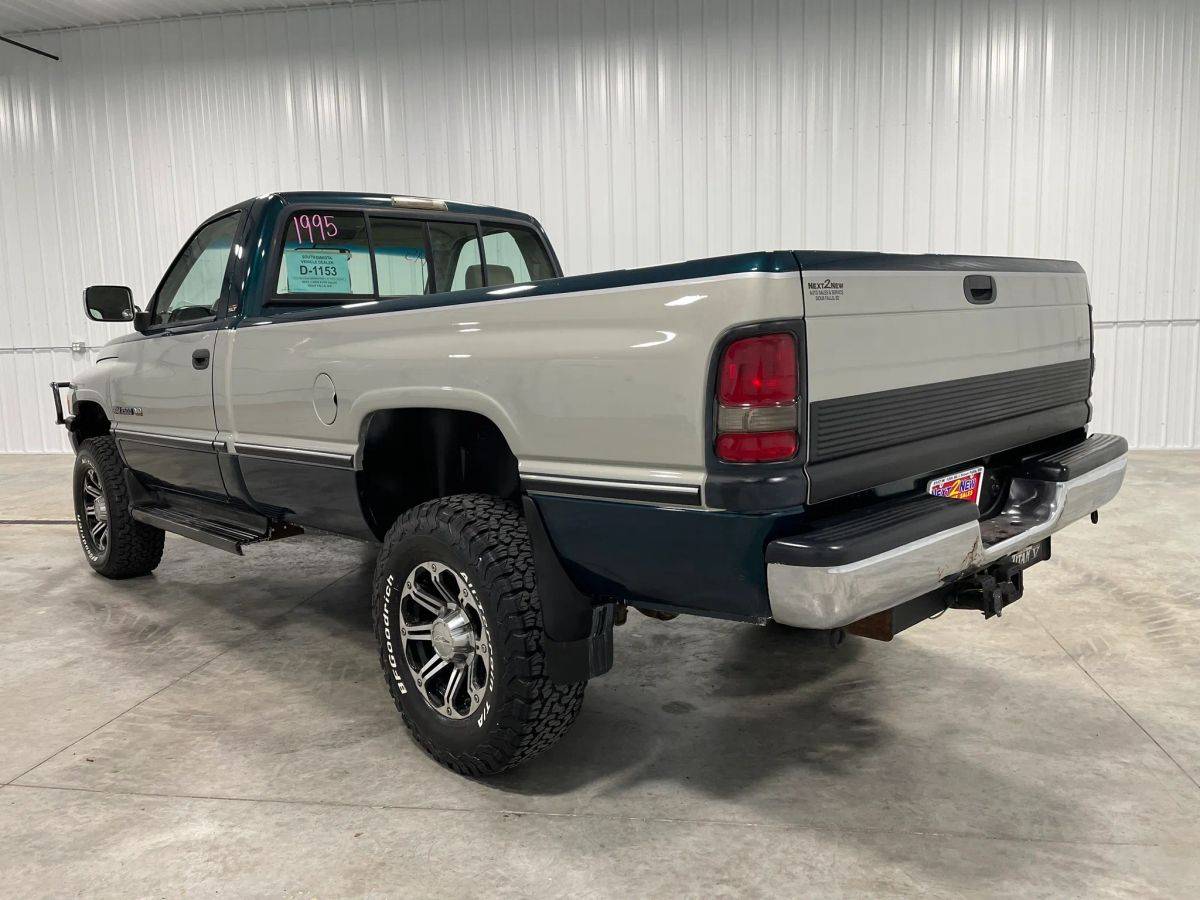 Dodge-ram-2500-regular-cab-1995-green-1