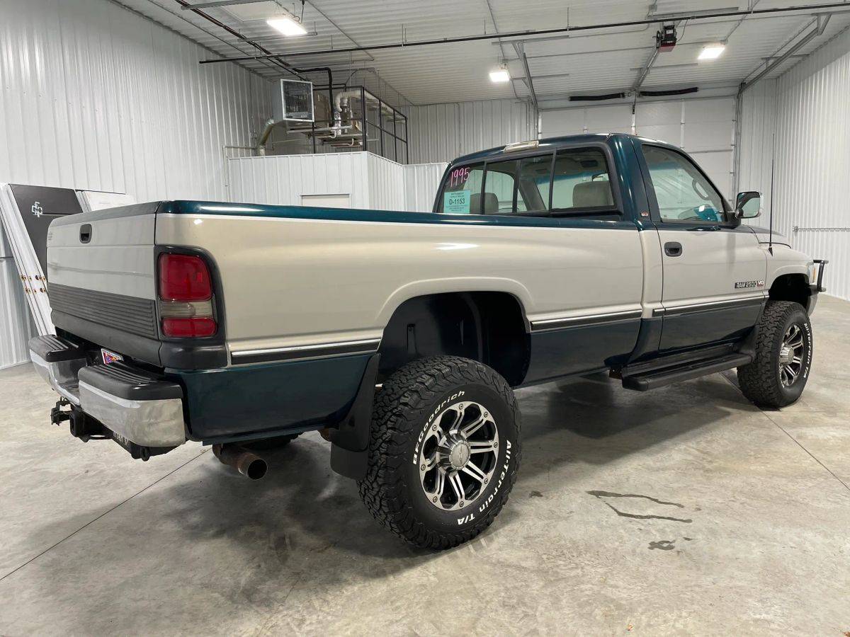 Dodge-ram-2500-regular-cab-1995-green-4