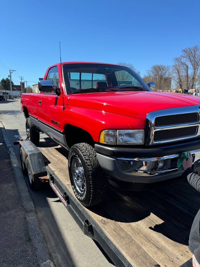 Dodge-ram-2500-slt-1995-red