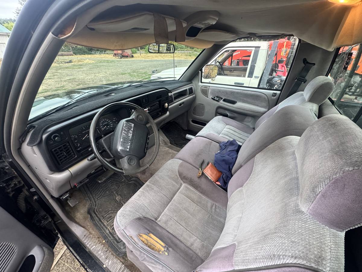 Dodge-ram-2500-slt-diesel-1995-black-2