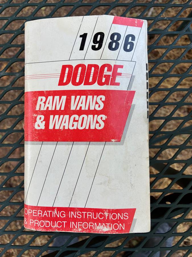 Dodge-ram-3500-1986-white-7