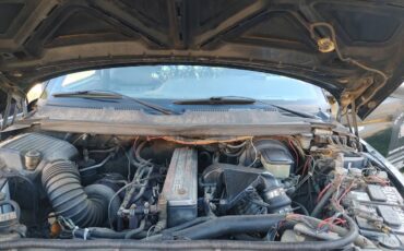 Dodge-ram-3500-4x4-club-cab-diesel-1994-black-3
