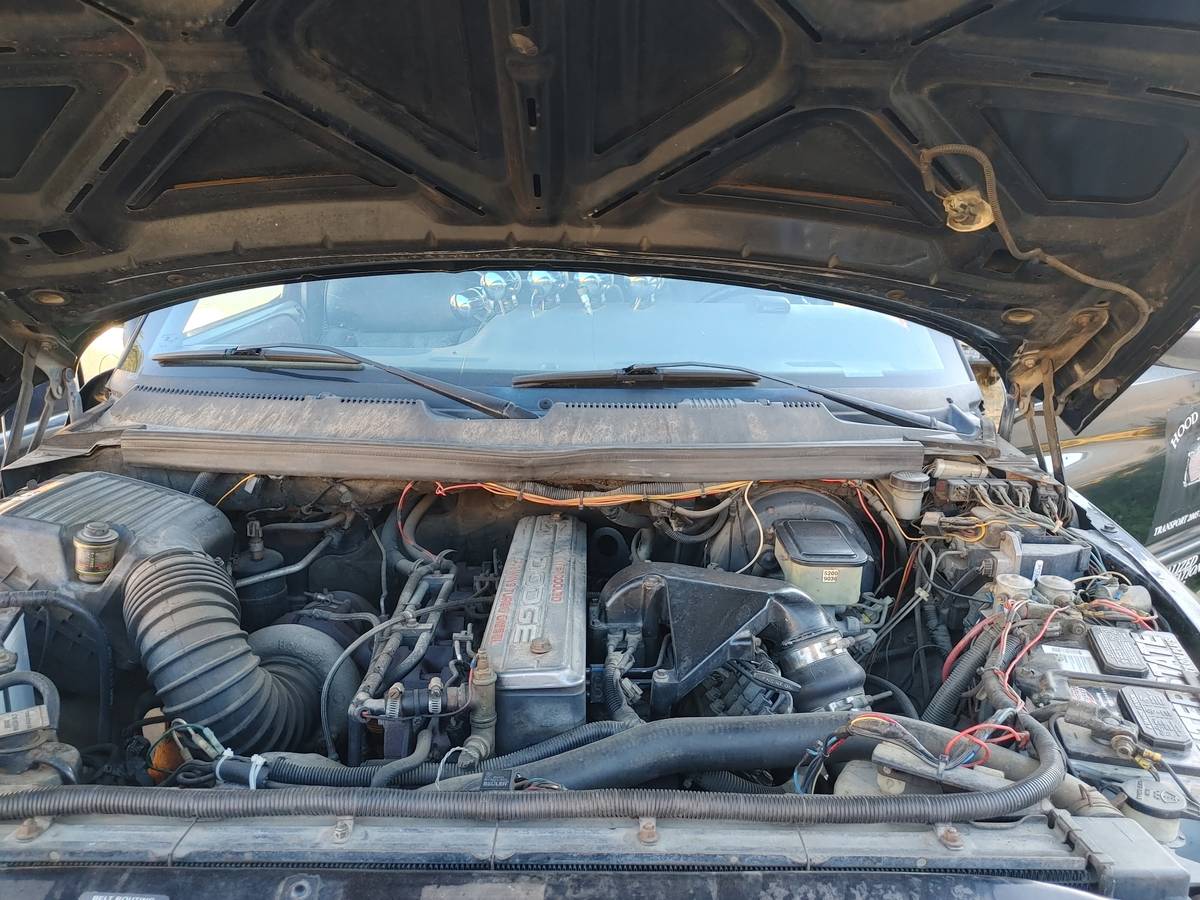 Dodge-ram-3500-4x4-club-cab-diesel-1994-black-3