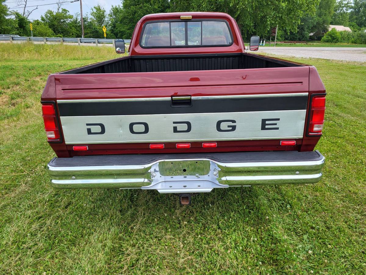 Dodge-ram-3500-diesel-1993-red-2