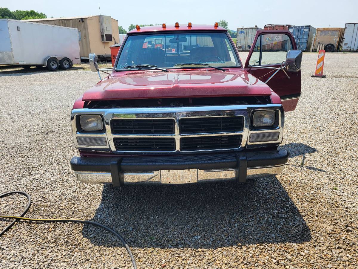Dodge-ram-3500-diesel-1993-red-7