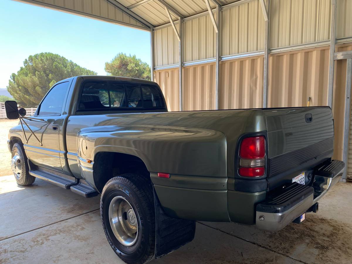 Dodge-ram-3500-diesel-1994-green-2