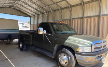 Dodge-ram-3500-diesel-1994-green