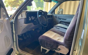 Dodge-ram-3500-diesel-1994-green-4