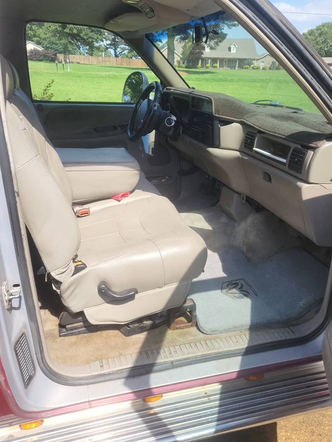 Dodge-ram-3500-diesel-1995-custom-2