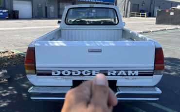 Dodge-ram-50-sport.-1985-2
