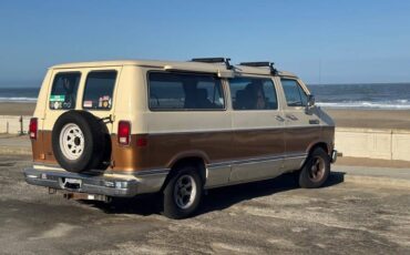 Dodge-ram-b250-van-1989-10