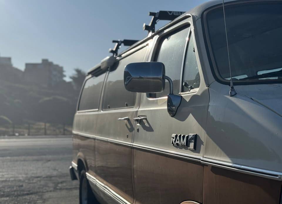 Dodge-ram-b250-van-1989-2