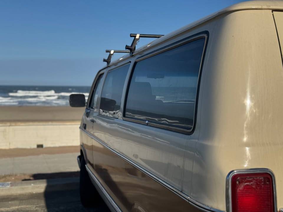 Dodge-ram-b250-van-1989-4