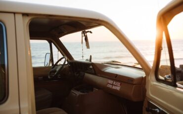 Dodge-ram-b350-1985-12
