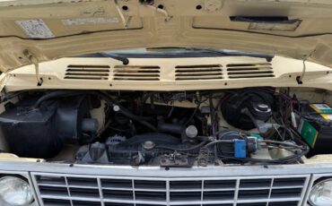 Dodge-ram-b350-1985-13
