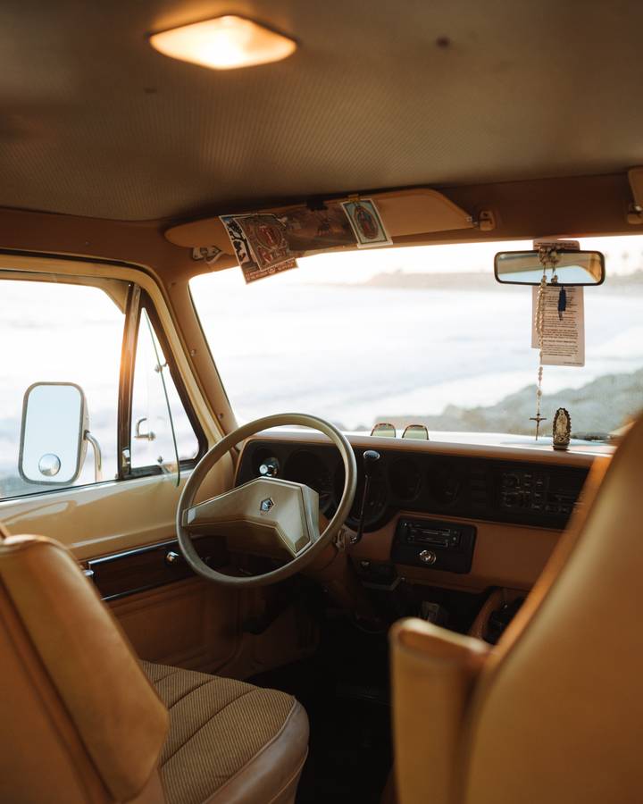 Dodge-ram-b350-1985-15
