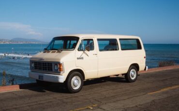 Dodge-ram-b350-1985-2