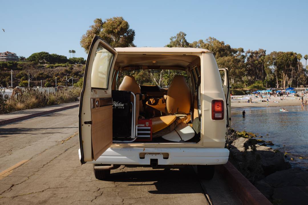 Dodge-ram-b350-1985-9