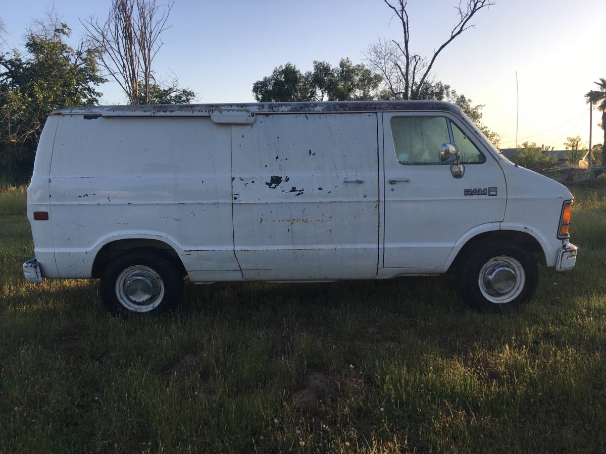 Dodge-ram-b3500-cargo-van-1989-white-1