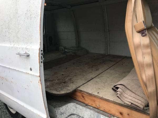 Dodge-ram-b3500-cargo-van-1989-white-12