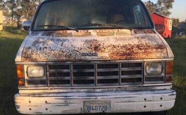 Dodge-ram-b3500-cargo-van-1989-white-4