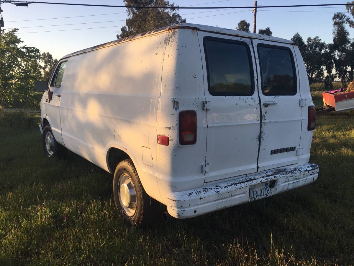 Dodge-ram-b3500-cargo-van-1989-white-6
