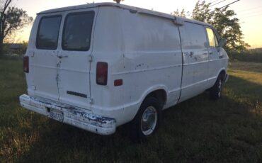 Dodge-ram-b3500-cargo-van-1989-white-7