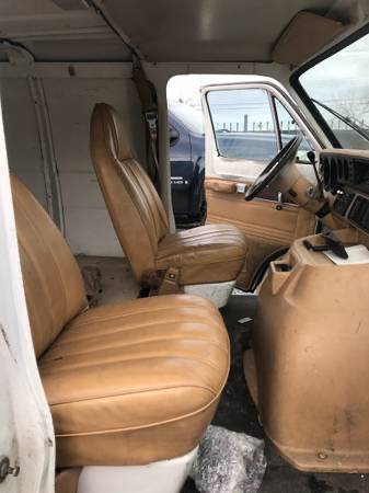 Dodge-ram-b3500-cargo-van-1989-white-9