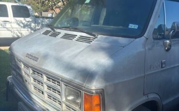 Dodge-ram-campervan-1990-3