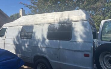 Dodge-ram-campervan-1990