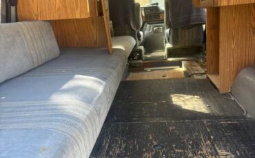 Dodge-ram-campervan-1990-6