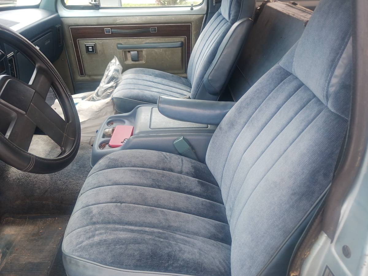 Dodge-ram-charger-1986-blue-11
