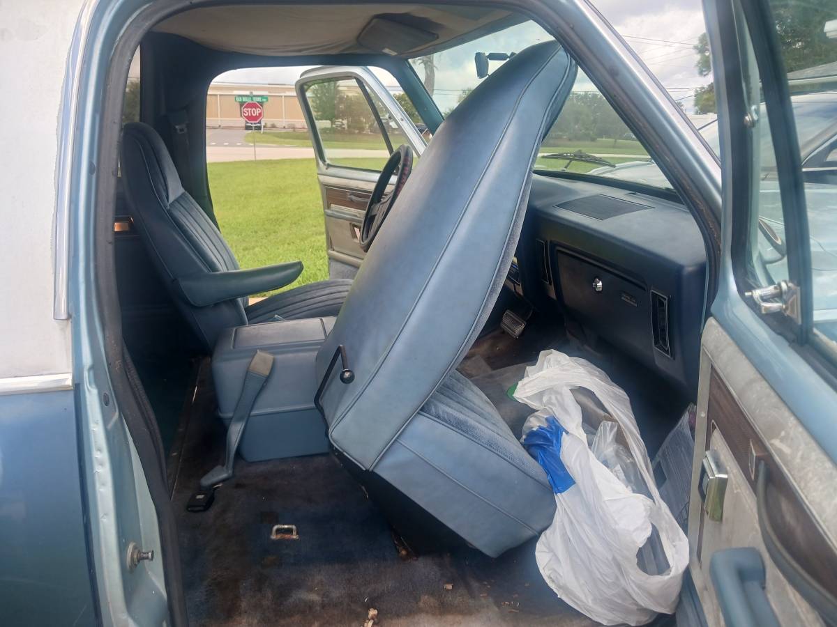 Dodge-ram-charger-1986-blue-9
