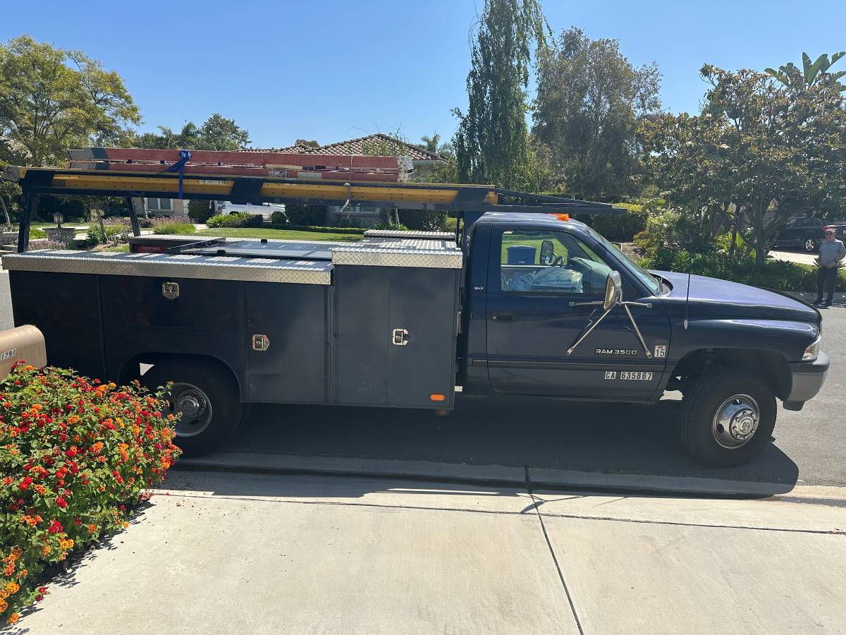 Dodge-ram-cummins-3500-laramie-diesel-1995-blue-1