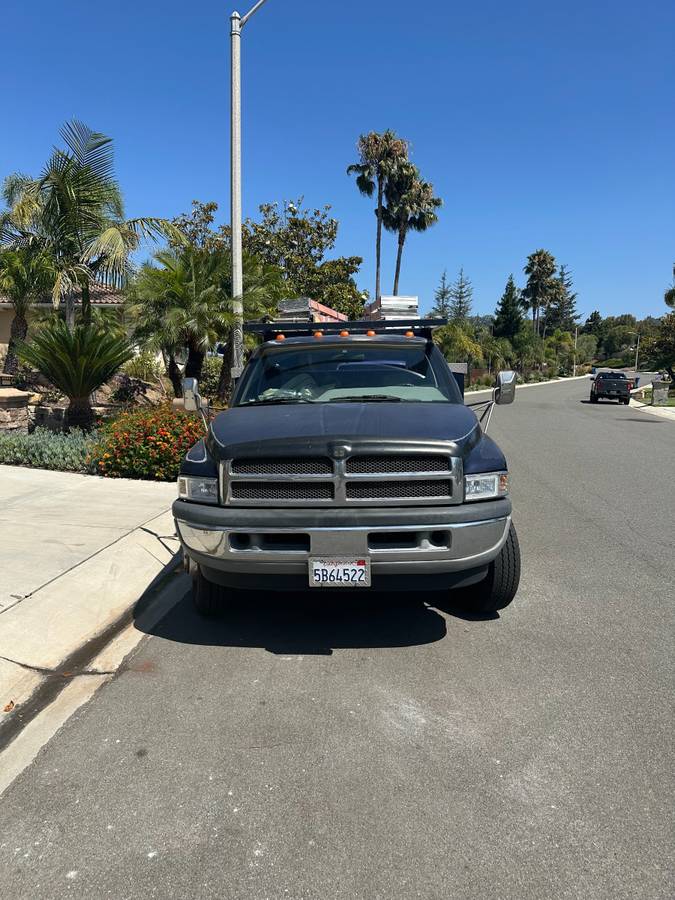 Dodge-ram-cummins-3500-laramie-diesel-1995-blue